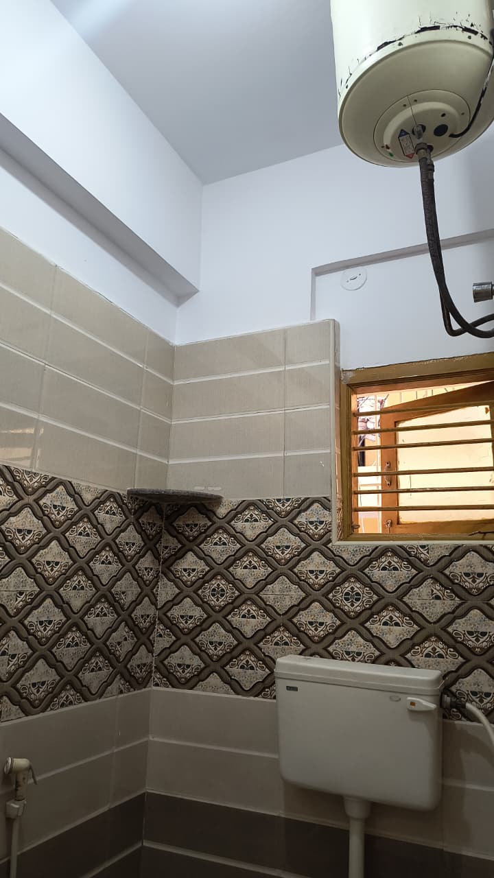 INDEPENDENT BUILDING