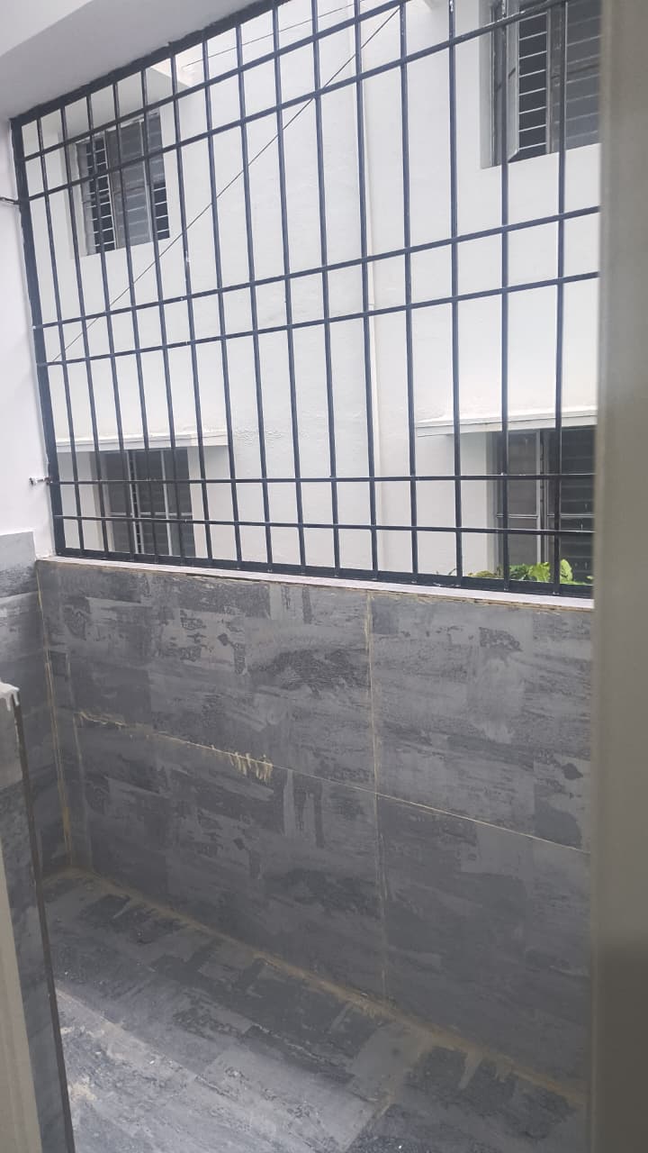 INDEPENDENT BUILDING